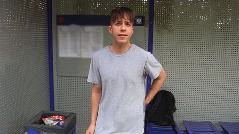 Watch Czech Hunter 652 on GayzerHD.